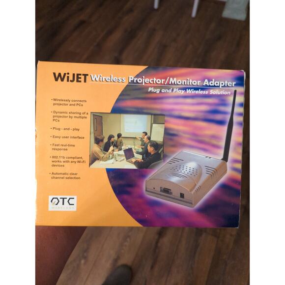 WiJET Wireless Projector/Monitor Adapter NEW IN BOX- QTC Wireless - Plug & Play